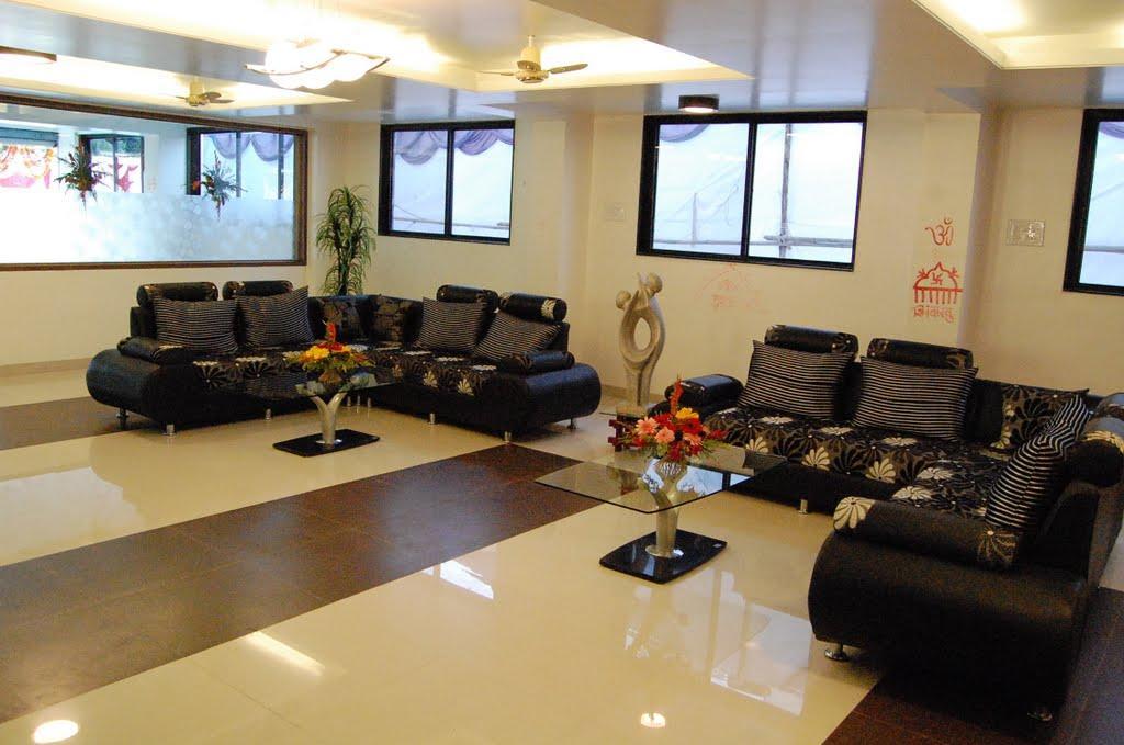 Lātūr Hotel Parth Executive المظهر الخارجي الصورة