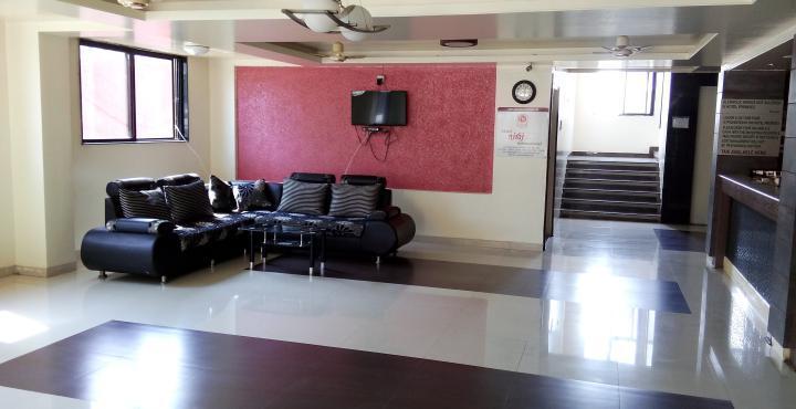 Lātūr Hotel Parth Executive المظهر الخارجي الصورة